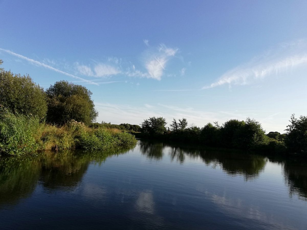 photo de la Sambre ,rivière qui a vue au cours des siècles le célèbre écrivain Robert Stevenson